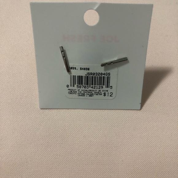 Ring - Picture 2 of 2